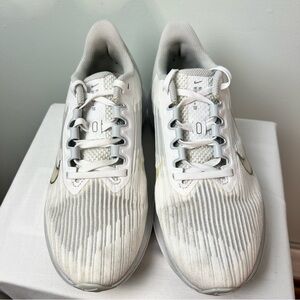 Nike Winflo 9 | Women’s Running Shoes- White & Metallic Silver | Size 8 | EUR 39